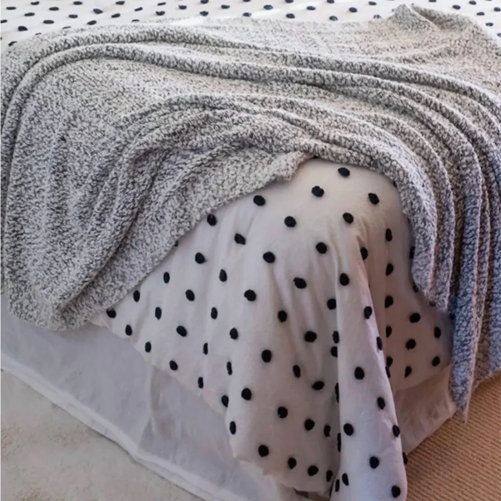 Grace & Lace Luxly Wubby Throw Blanket